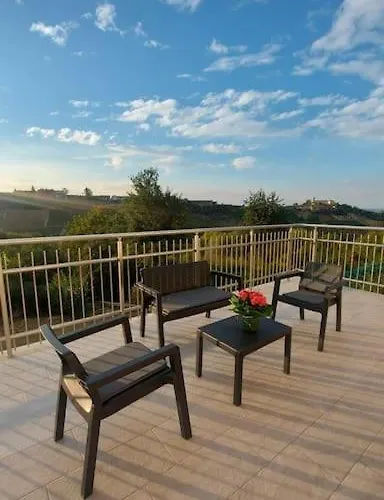 Feriehus Roero Sunset *